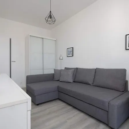 Rondo Wiatraczna Skyview With Parking Space & Balcony By Renters *