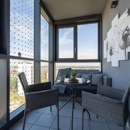 Appartement Rondo Wiatraczna Skyview With Parking Space & Balcony By Renters