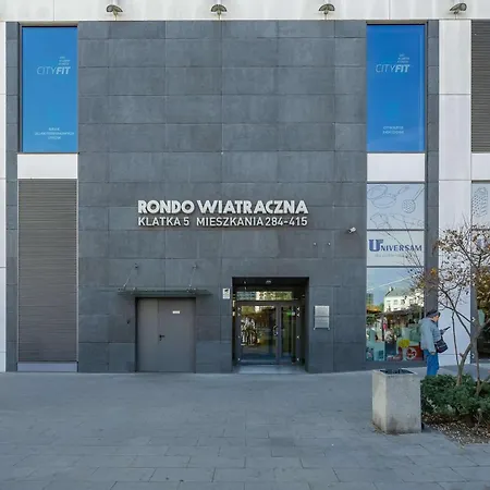 Rondo Wiatraczna Skyview With Parking Space & Balcony By Renters Lägenhet *