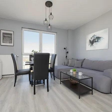 Rondo Wiatraczna Skyview With Parking Space & Balcony By Renters
