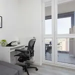 Rondo Wiatraczna Skyview With Parking Space & Balcony By Renters *