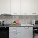 דירה Rondo Wiatraczna Skyview With Parking Space & Balcony By Renters ורשה