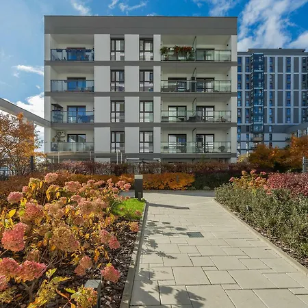 Rondo Wiatraczna Skyview With Parking Space & Balcony By Renters