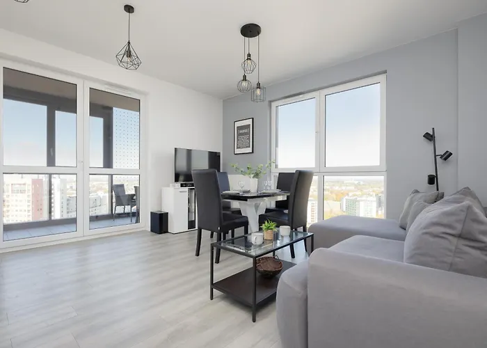 Rondo Wiatraczna Skyview With Parking Space & Balcony By Renters Lejlighed