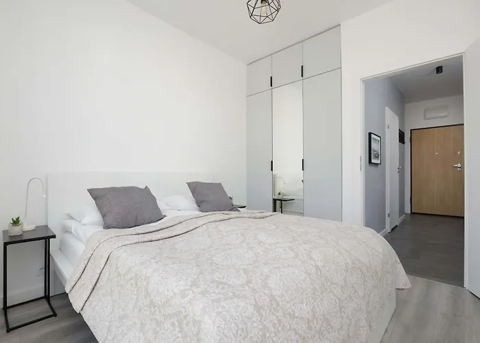 Lejlighed Rondo Wiatraczna Skyview With Parking Space & Balcony By Renters Warszawa