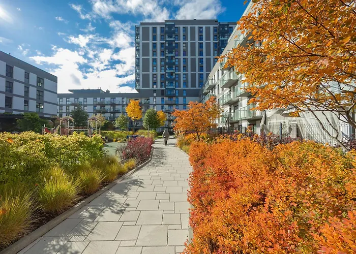 Rondo Wiatraczna Skyview With Parking Space & Balcony By Renters Lejlighed *